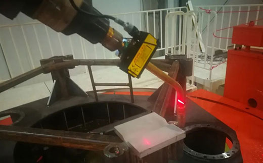 上；；918博天堂机械人焊接事情站